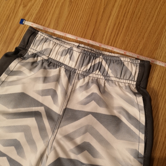 🌞3/$20 Boys Shorts Gymboree - Picture 11 of 15